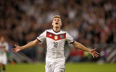 有球体育精华-亚马尔吊射得手